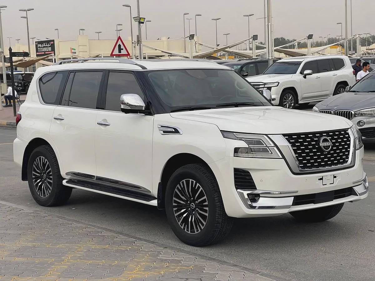 Nissan Patrol LE Platinum 2022 - GCC Specs - Excellent Condition-7-7