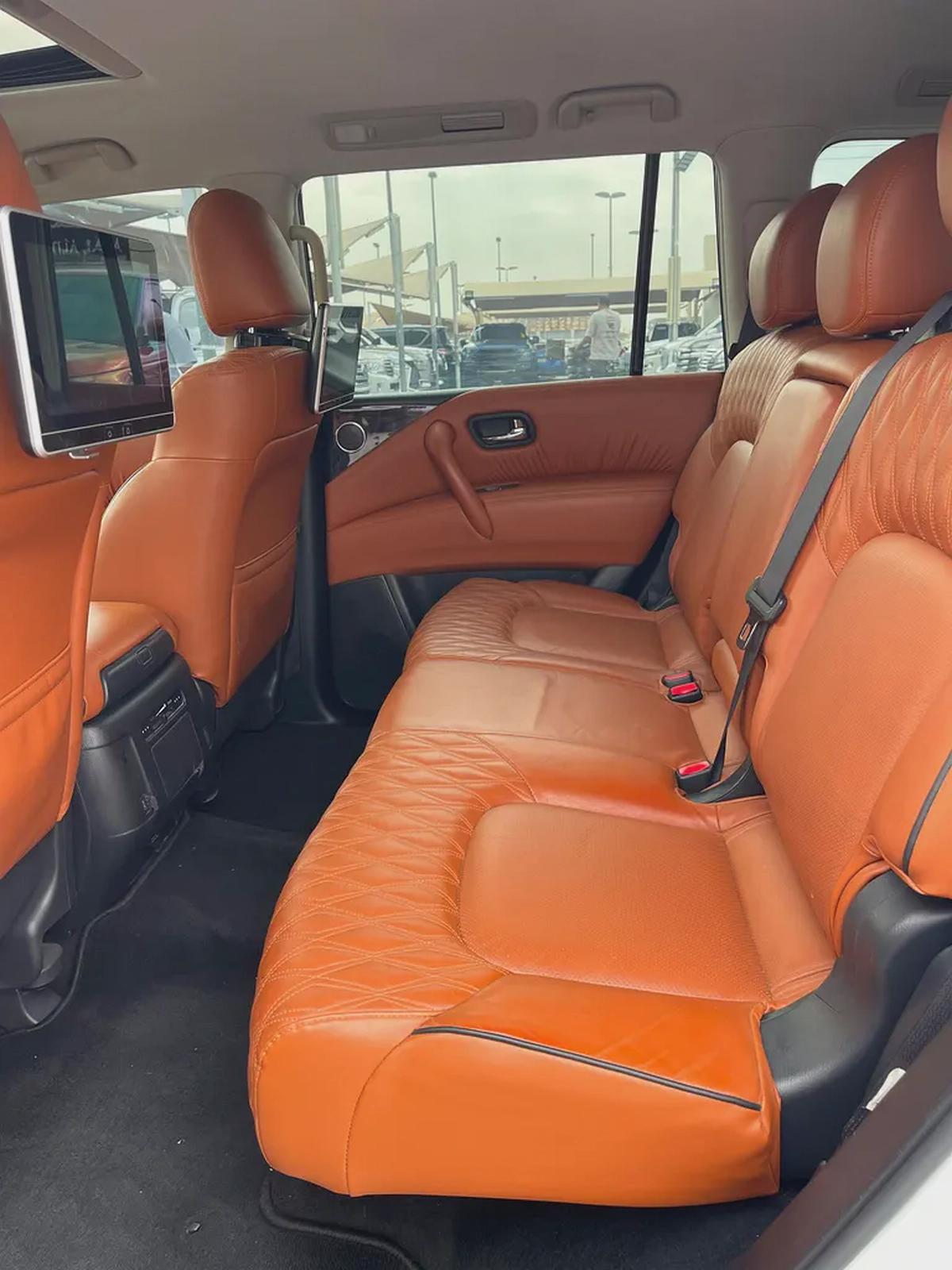 Nissan Patrol LE Platinum 2022 - GCC Specs - Excellent Condition-12-12