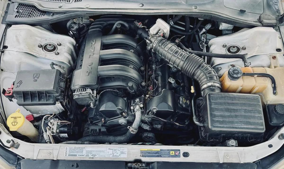 DODGE MAGNUM | 2006 | ONLY : 96787 KM | JAPAN IMPORT | CLEAN TITLE-7-7