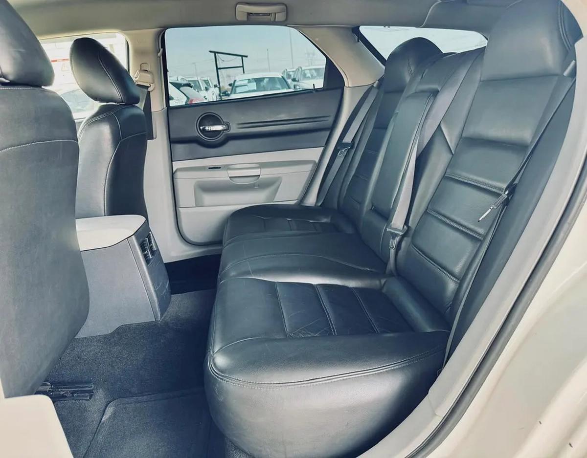 DODGE MAGNUM | 2006 | ONLY : 96787 KM | JAPAN IMPORT | CLEAN TITLE-11-11