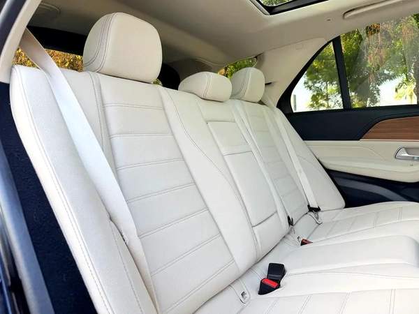 Mercedes Benz GLE 350 VERY GOOD CONDITION UNDER WARRANTY