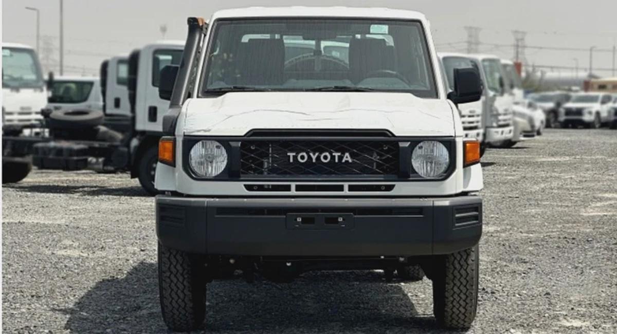 LC 79 /Petrol /Manual/ 4,0L /Diff-lock / DC MT-1-1