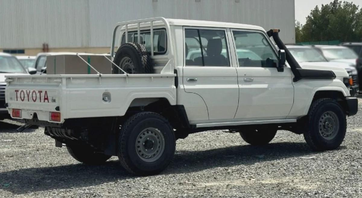 LC 79 /Petrol /Manual/ 4,0L /Diff-lock / DC MT-3-3