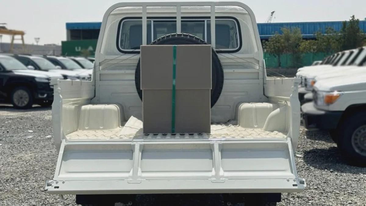 LC 79 /Petrol /Manual/ 4,0L /Diff-lock / DC MT-6-6