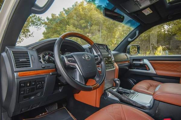 Land Cruiser | GXR 5.7L | GCC Specs | REF#T20409