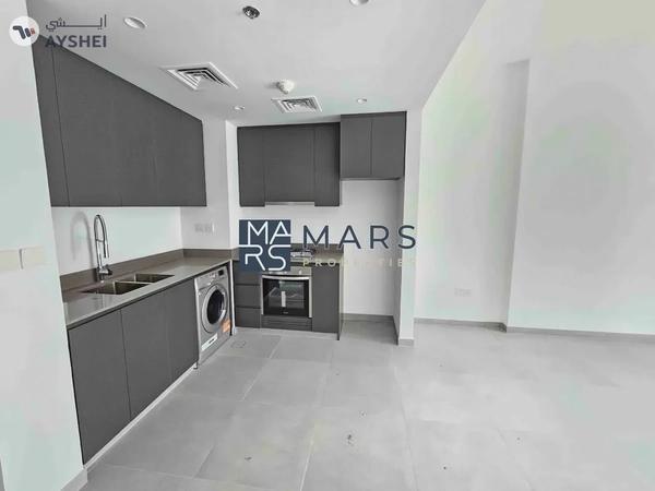 Luxury Brand New 1bhk apartment in Tiraz building