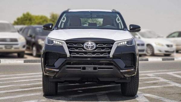 Toyota Fortuner TOYOTA FORTUNER 2.7L PETROL V4 4WD 7SET 2026