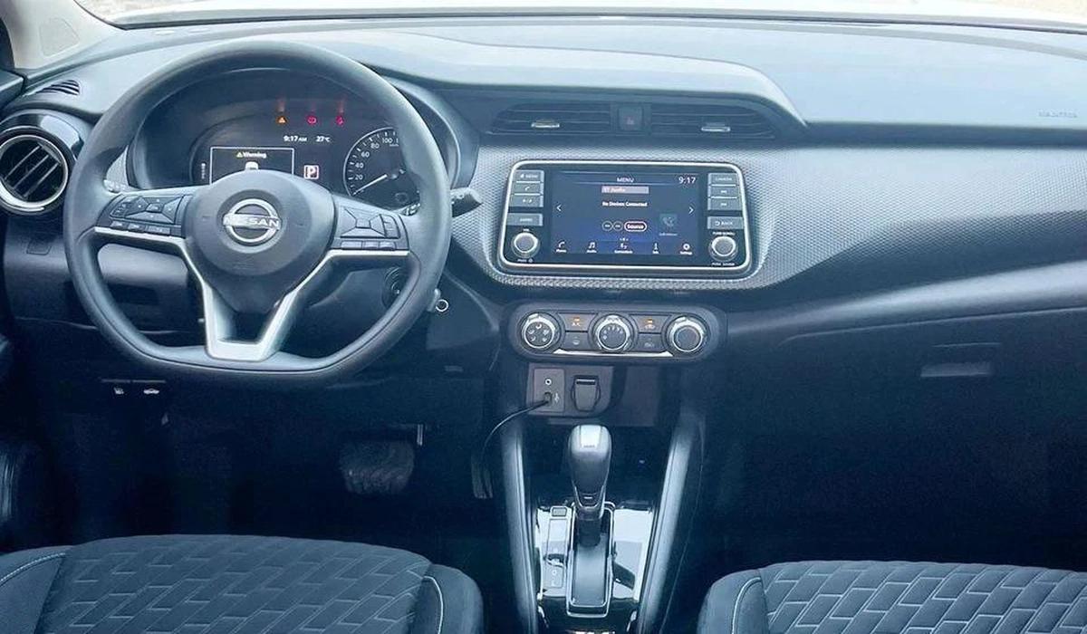 Nissan Kicks SV 1.6L -4CYL AW ROSTAMANI -5-5