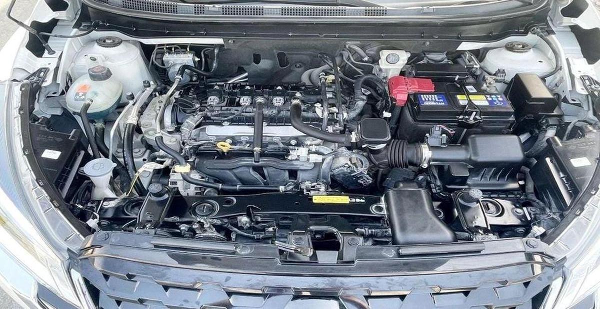 Nissan Kicks SV 1.6L -4CYL AW ROSTAMANI -9-9