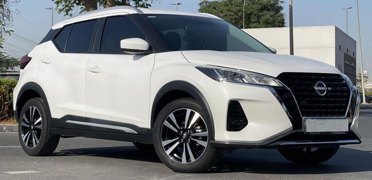 Nissan Kicks SV 1.6L -4CYL AW ROSTAMANI -0-0