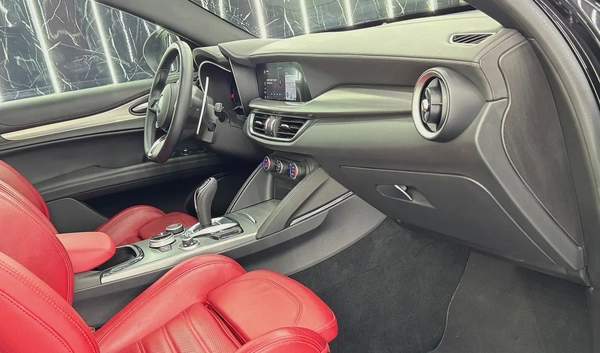 Alfa Romeo Stelvio 2024 GCC specs for 179,000.00 AED