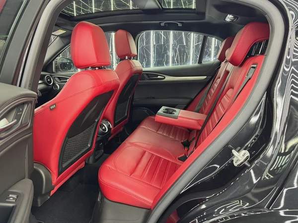 Alfa Romeo Stelvio 2024 GCC specs for 179,000.00 AED