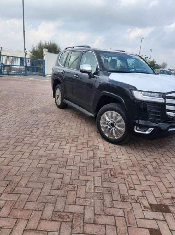 Toyota Land Cruiser TOYOTA LAND CRUISER VX