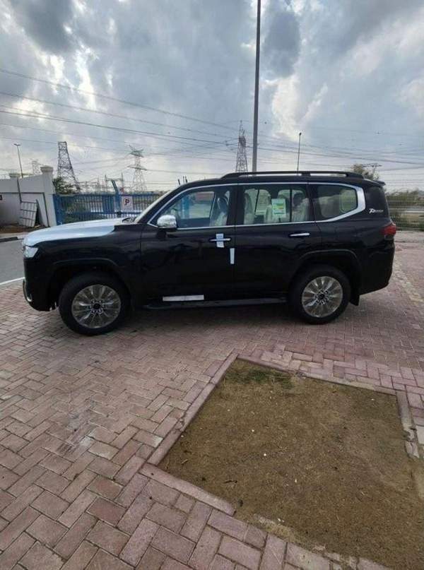 Toyota Land Cruiser TOYOTA LAND CRUISER VX