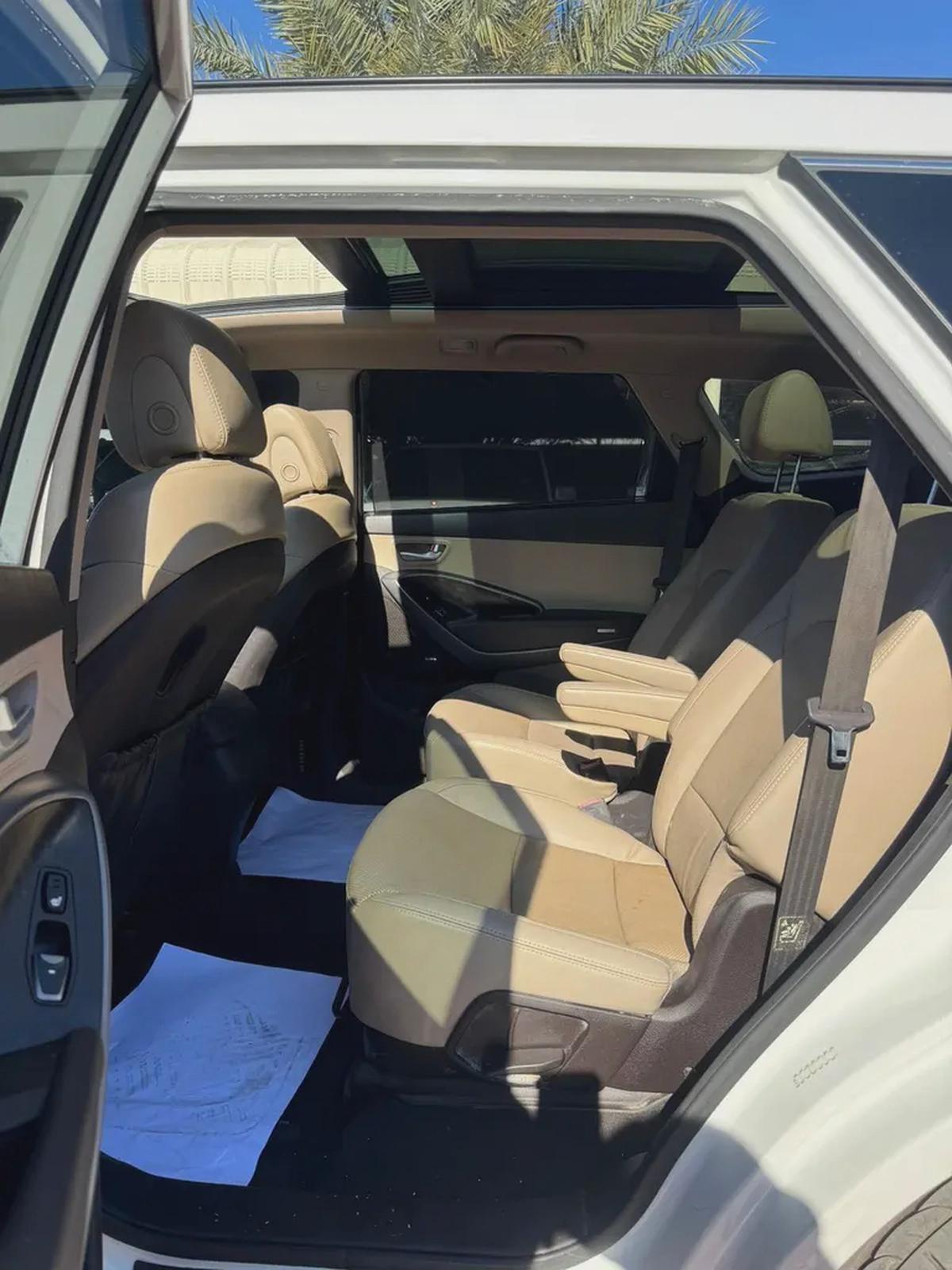 HYUNDAI SANTA FE-8-8