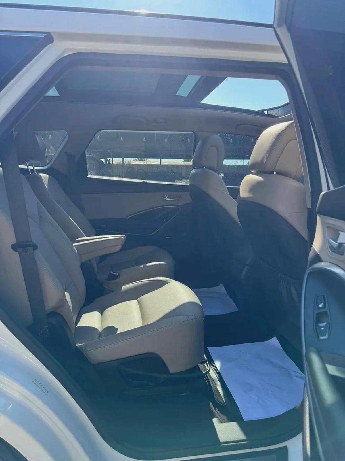 HYUNDAI SANTA FE-9-9