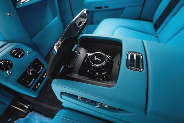 2026 ROLLS ROYCE GHOST | BLACK BADGE | GCC | FULL OPTION