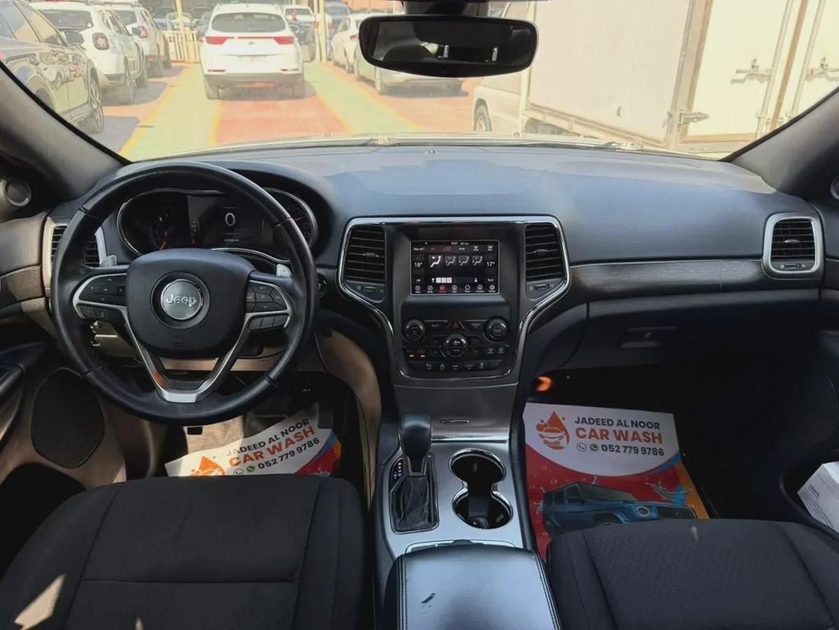 JEEP GRAND CHEROKEE-10-10