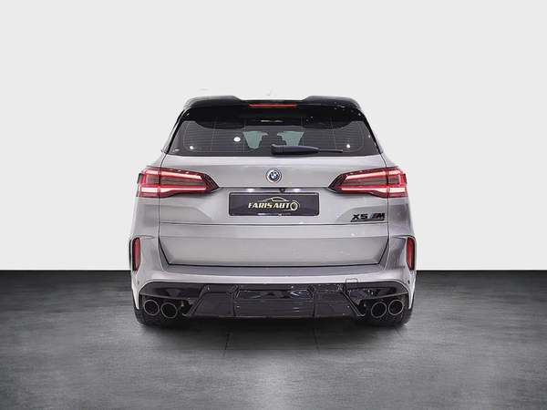 X5 M COMPETITION 2021 GCC CARBON PACKAGE + Excellent Condition + Rear entertainment