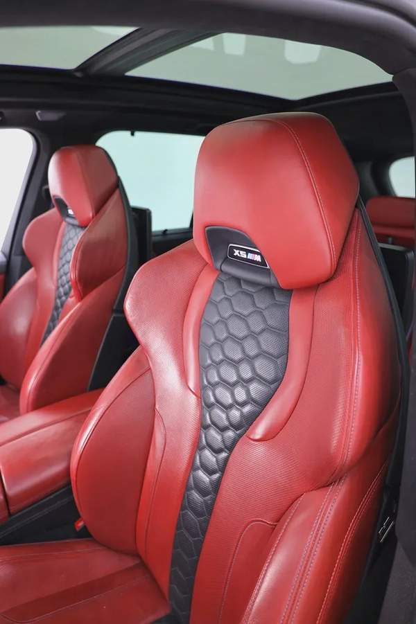 X5 M COMPETITION 2021 GCC CARBON PACKAGE + Excellent Condition + Rear entertainment