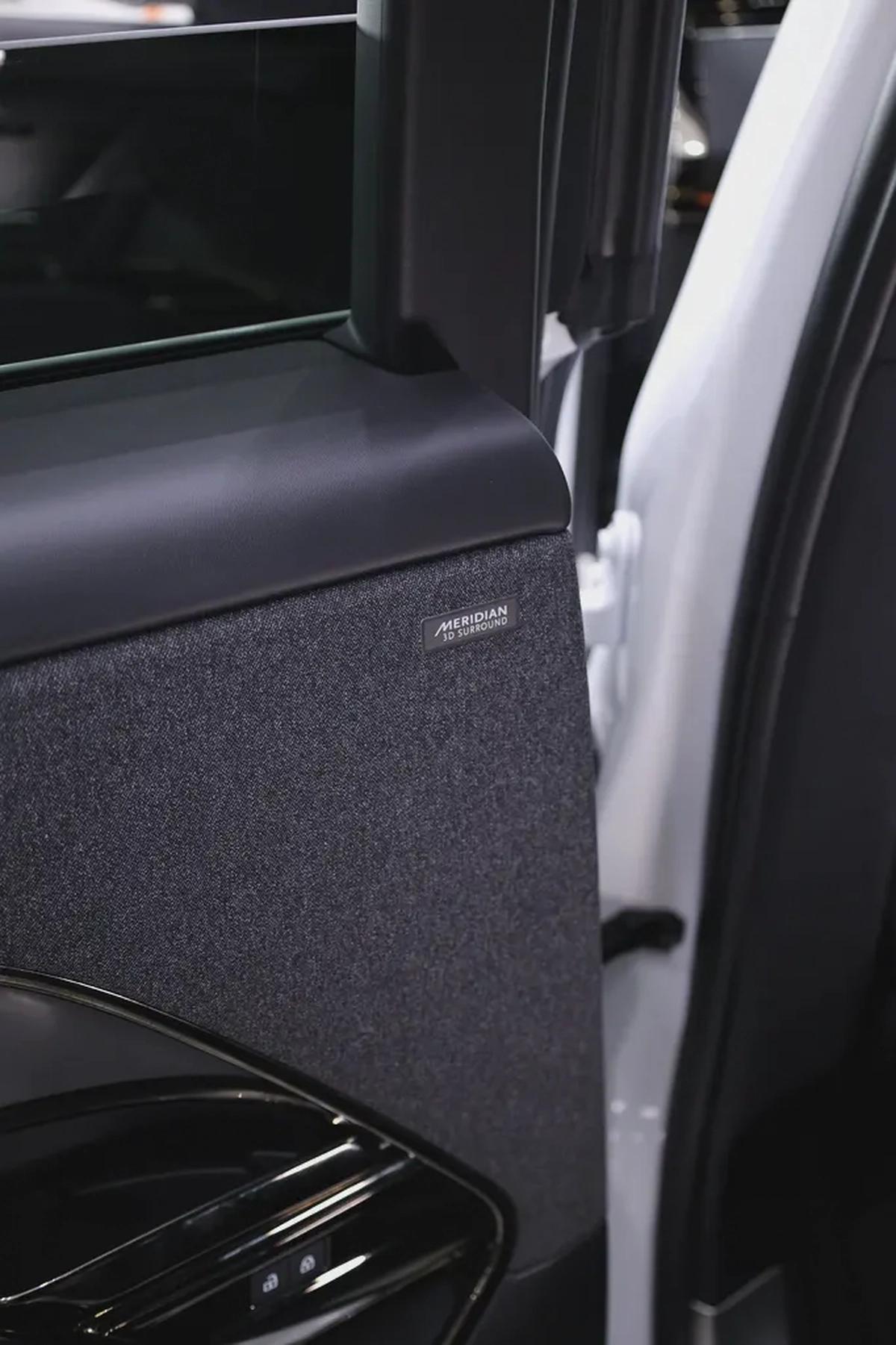 RANGE ROVER SPORT DYNAMIC V6 P400-13-13