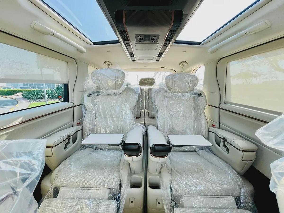 2026 Lexus LM350 – Rare Pearl White Exterior | White Leather Interior | 7-Seater Top Option-10-10
