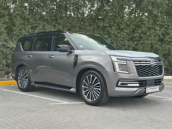 NISSAN 3.5TT V6 PLATINUM FULL OPTION - GCC