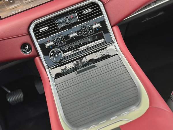 NISSAN 3.5TT V6 PLATINUM FULL OPTION - GCC