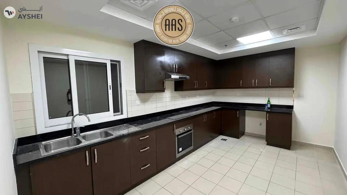 luxury 1bhk in sheikh zayad road in prime location rent 97k-1-landscape