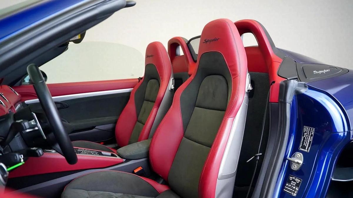 Porsche 718 Spyder RS-7-7