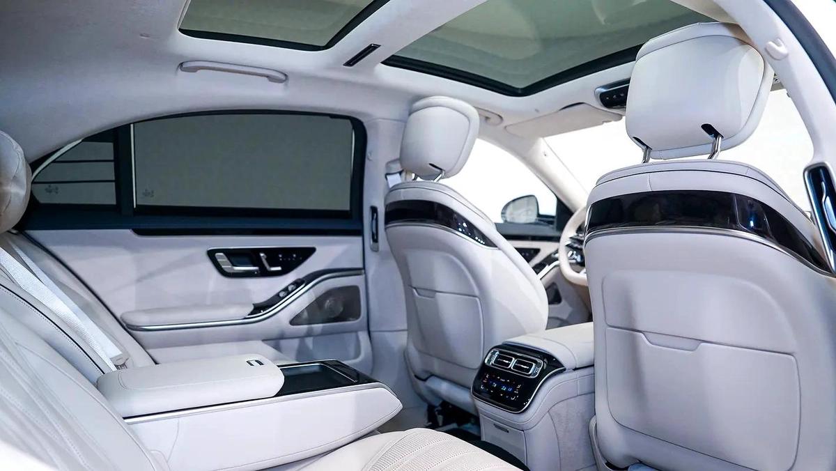 UAEs Very Best Example | 2 Years Free Servicing | AED 10,330 Per Month-5-5