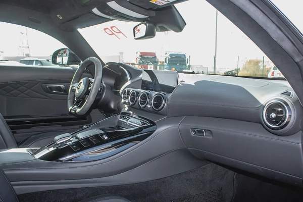 2021 - MERCEDES BENZ GT - SUPER CLEAN - ONLY 22,000 KM