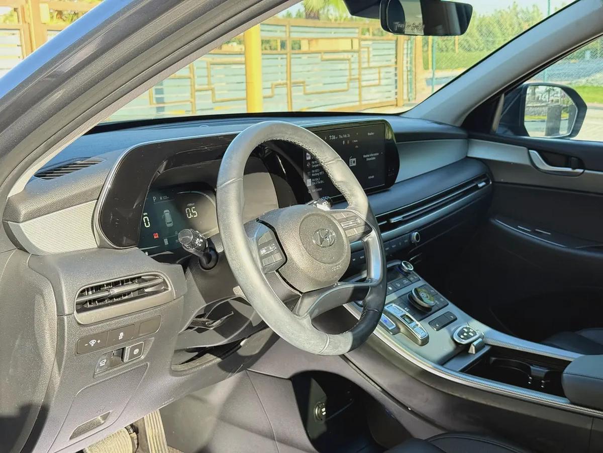 Hyundai Palaside 2023 full option sunroof V6 3.8 XRT-16-16