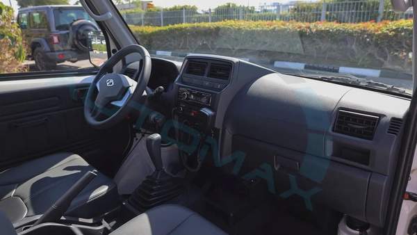 2025 CMC Veryca Panel Van ( AMBULANCE ) 1.5L RWD GCC 0Km With 3 Years Or 100,000 Km Warranty