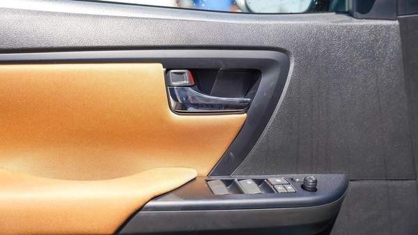 Toyota Fortuner 2.7L