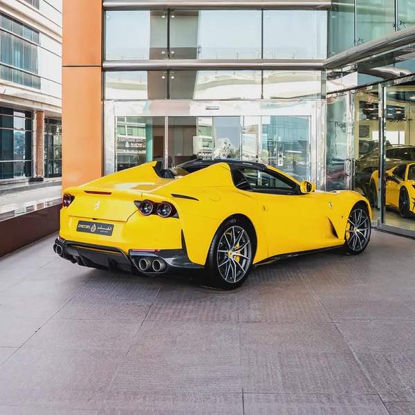 2022 FERRARI 812 GTS( FULL CARBON BODY) DONE ONLY 3000KM