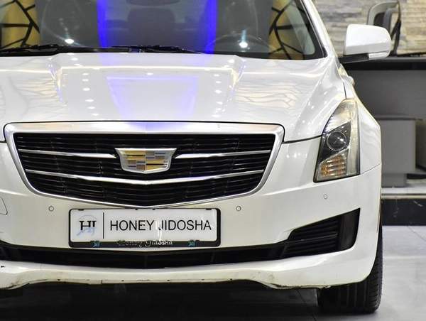 Cadillac ATS ( 2015 Model ) in White Color GCC Specs