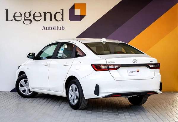 Toyota Yaris E