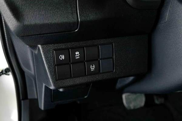 Toyota Yaris E