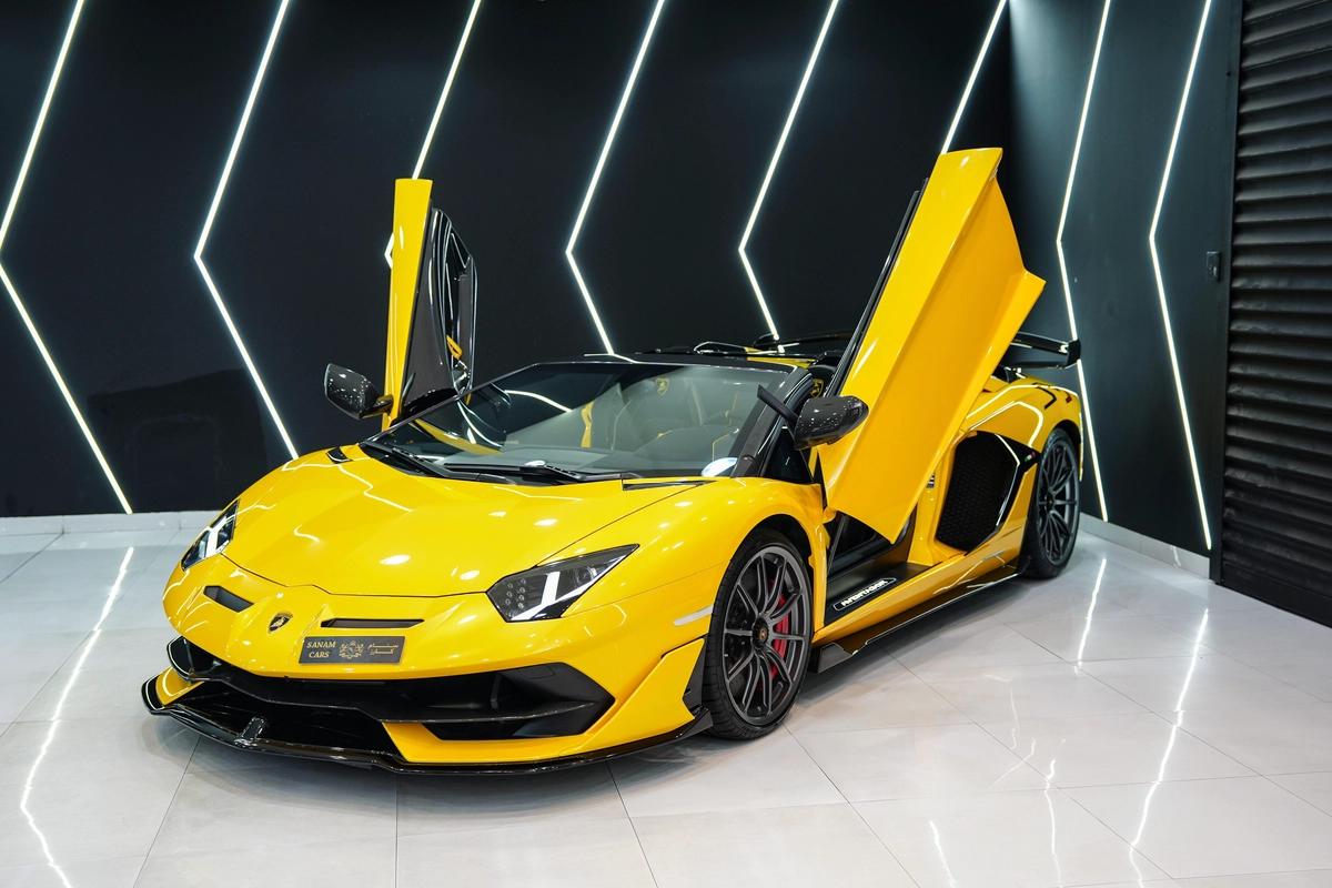 Lamborghini Aventador SVJ Roadster 1 of 800 2020-0-0