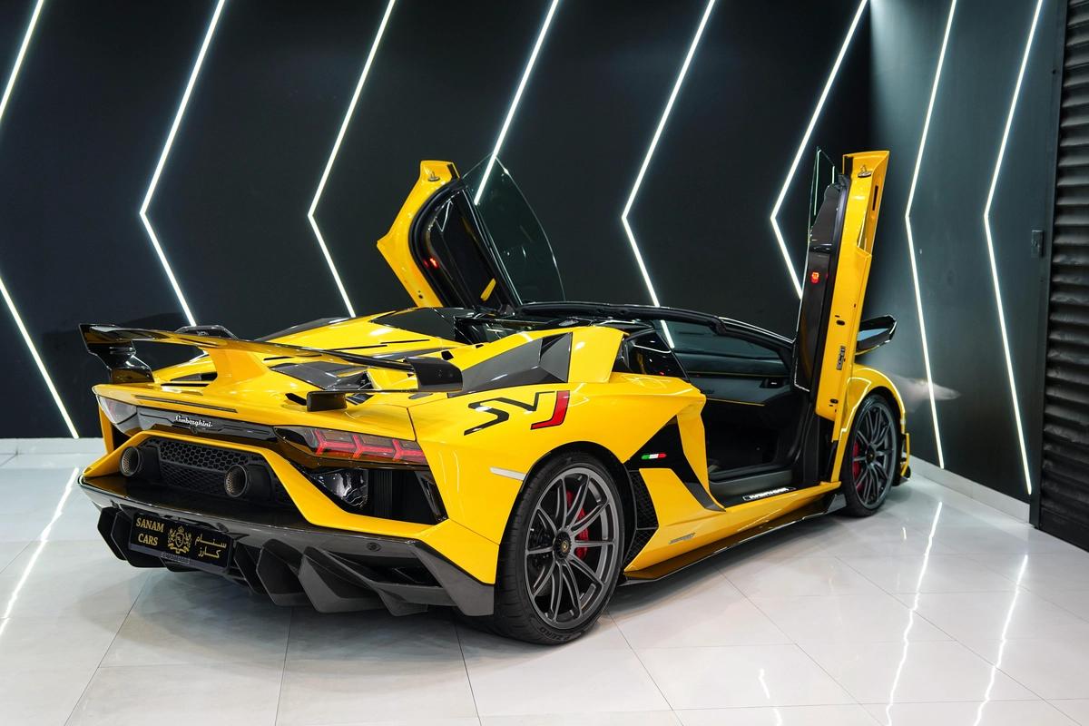 Lamborghini Aventador SVJ Roadster 1 of 800 2020-16-16