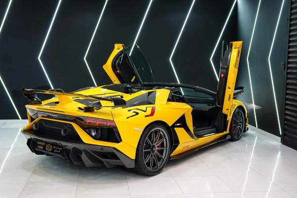 Lamborghini Aventador SVJ Roadster 1 of 800 2020