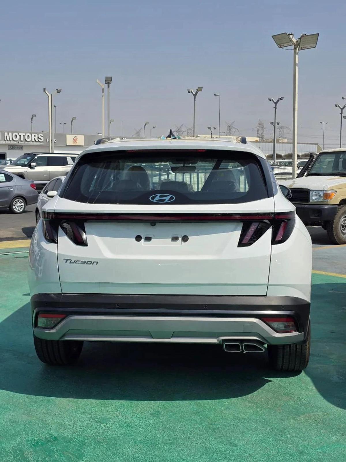 Hyundai Tucson 2.0L Smart (FWD)-7-7