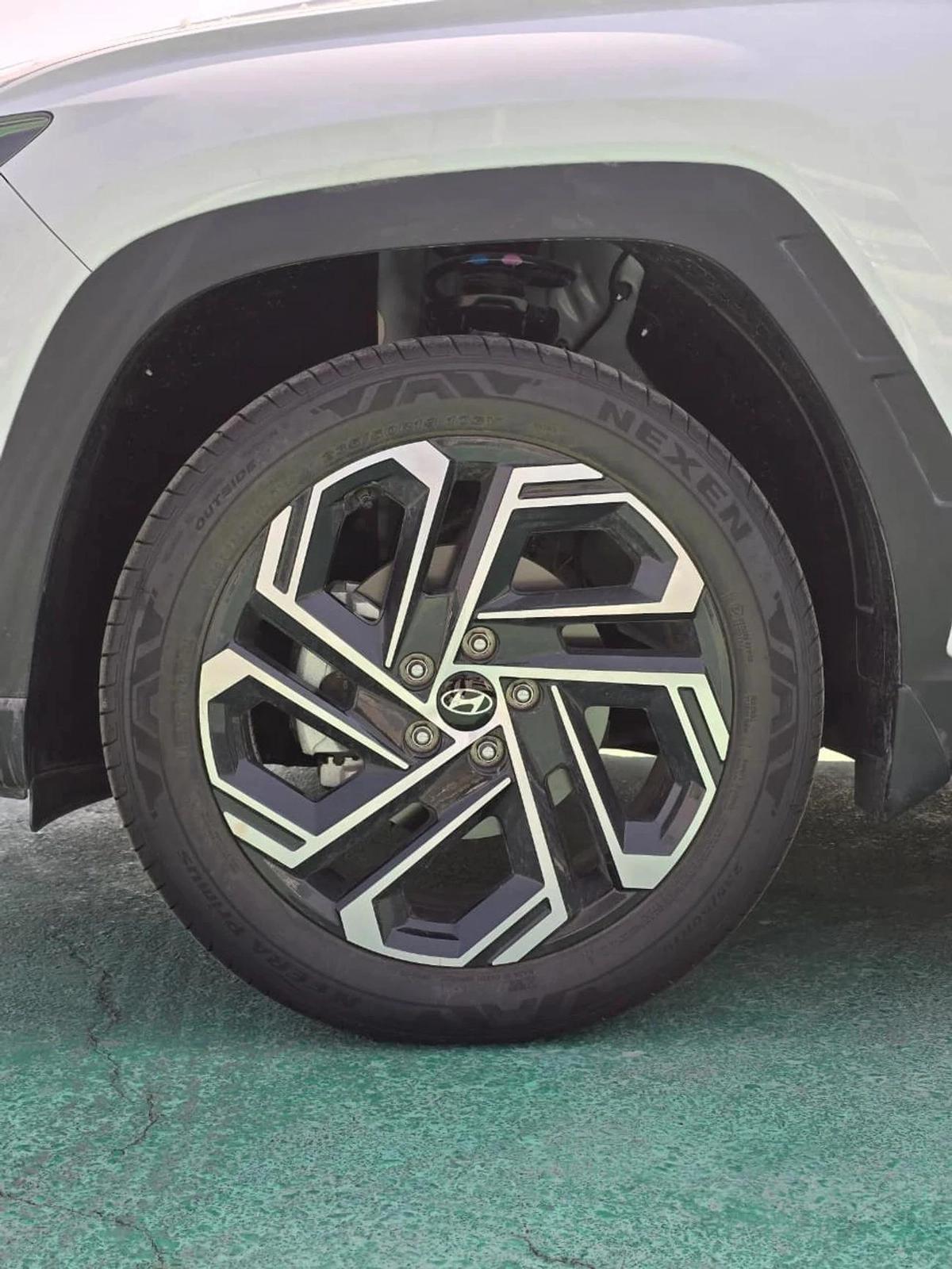 Hyundai Tucson 2.0L Smart (FWD)-6-6