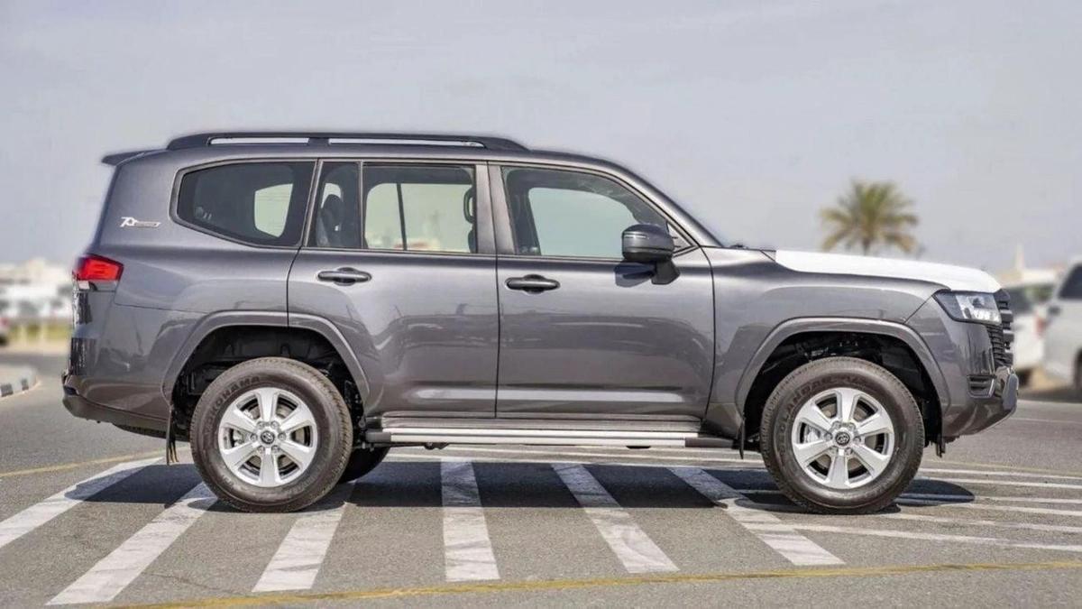 Toyota Land Cruiser (LHD) TOYOTA LAND CRUISER LC300 GXR 4.0P AT MY2025– GREY-4-4