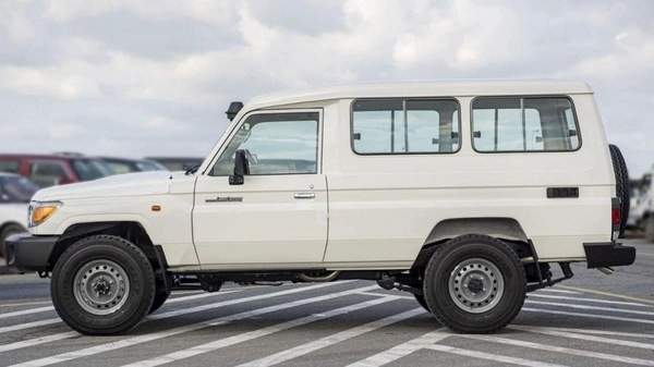 Toyota Land Cruiser LAND CRUISER HARDTOP 3DOOR 4.5L V8