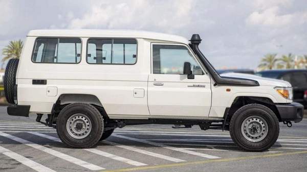 Toyota Land Cruiser LAND CRUISER HARDTOP 3DOOR 4.5L V8