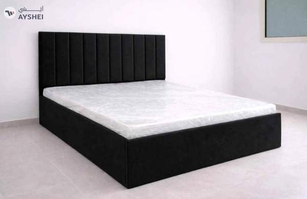 Selling New King size Bed with top pillow madical mattress