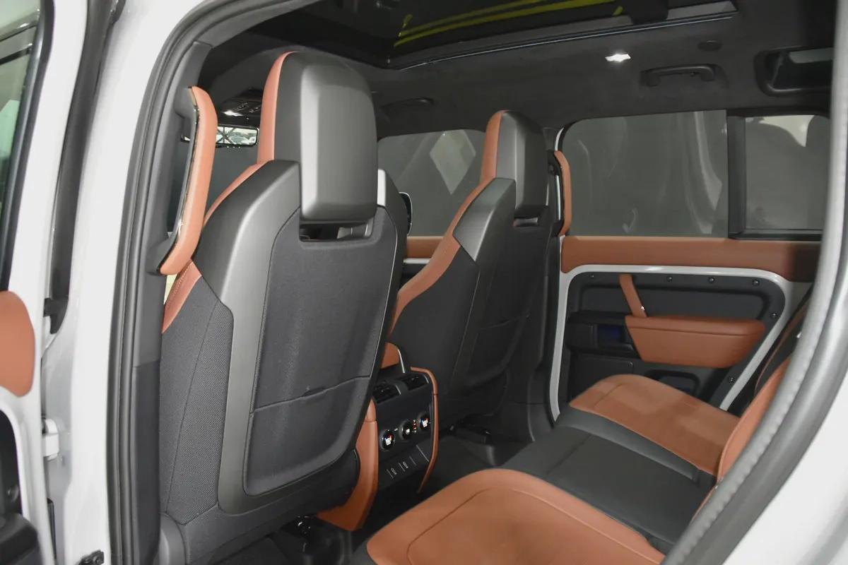 Land Rover Defender 110 Octa 2026 - GCC - Al Tayer Motors-10-10