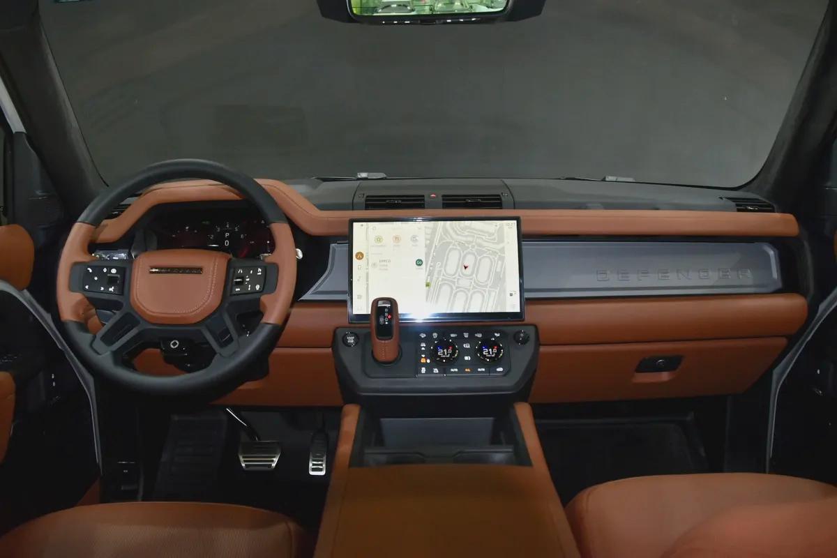 Land Rover Defender 110 Octa 2026 - GCC - Al Tayer Motors-16-16